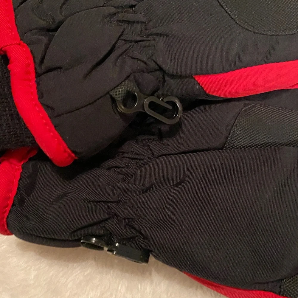 NWT Nike Youth Winter Snow Gloves 8-20 size